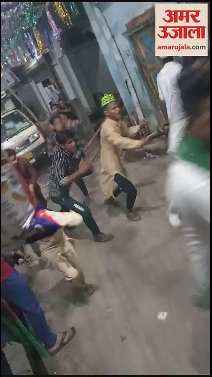 VIDEO : बाइक टकराने के बाद शुरू हुआ विवाद, लोगों को दौड़ा-दौड़ाकर पीटा