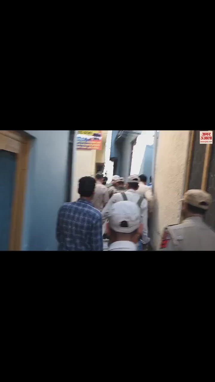 VIDEO : राजोरी में पुलिस का औचक छापा, भारी मात्रा में ड्रग्स के साथ कुख्यात तस्कर गिरफ्तार