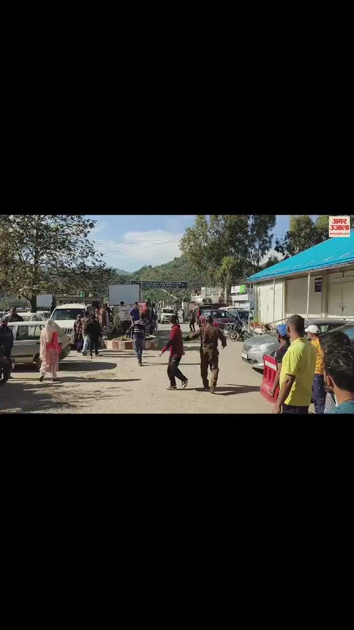 VIDEO : Vehicle falls into ditch in Rajouri two dead six injured