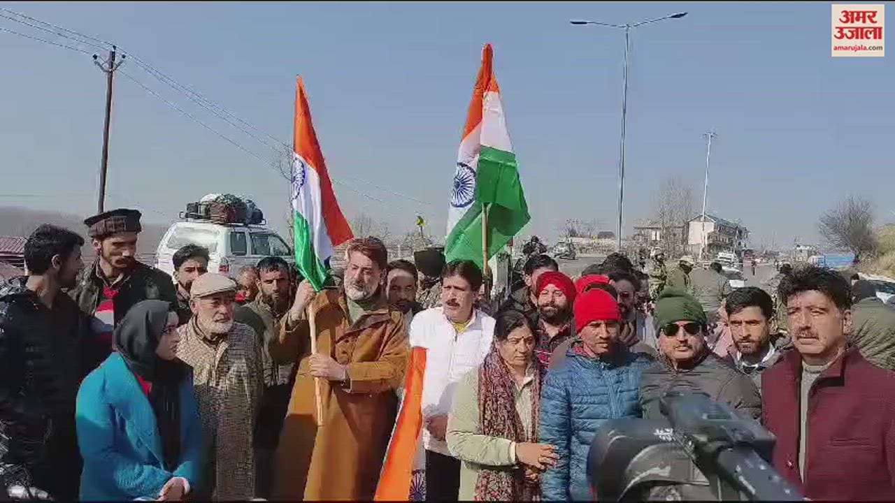 VIDEO : Tributes paid to the martyrs at the incident site in Pulwama