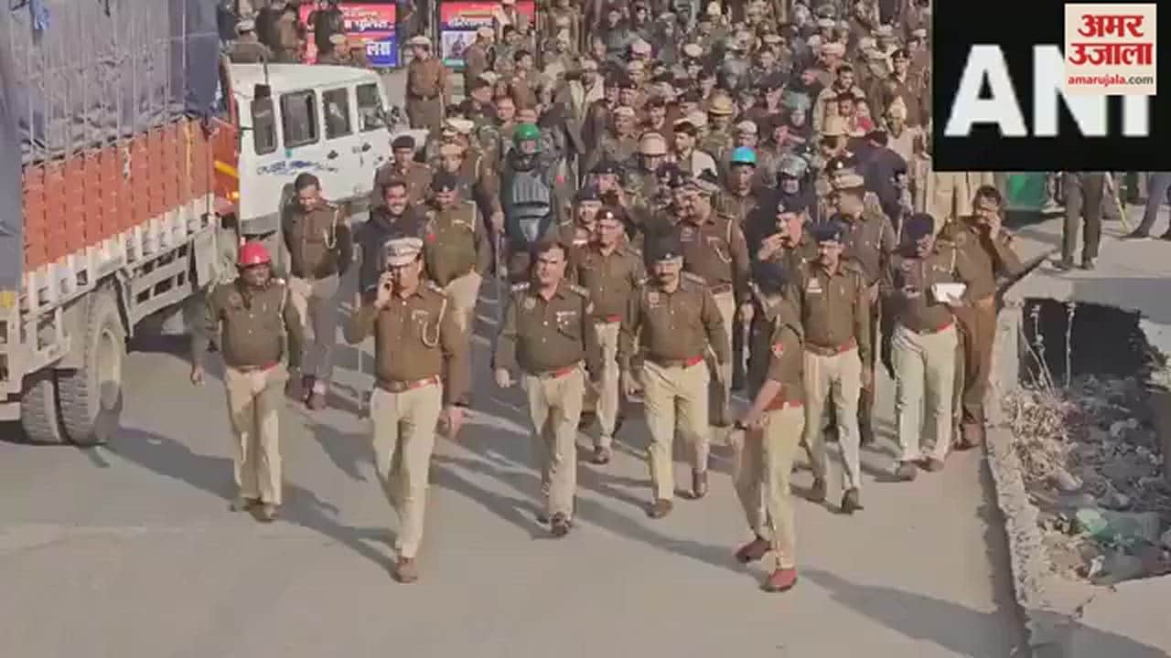 VIDEO : बहादुरगढ़ में झज्जर पुलिस ने निकाला फ्लैग मार्च, टीकरी बॉर्डर पर पुलिस मुस्तैद
