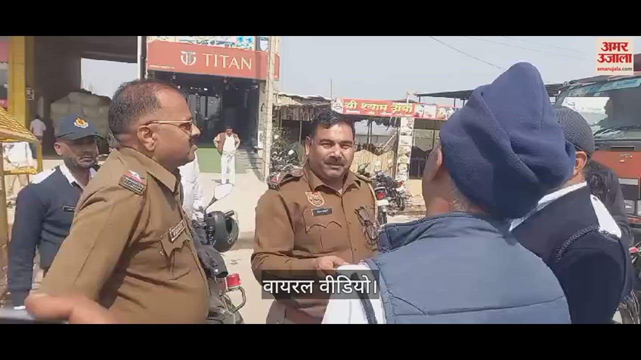 VIDEO : रेवाड़ी में धारूहेड़ा के एएसआई रविकांत ने कुर्सियों को मारी थी लात, वीडियो वायरल