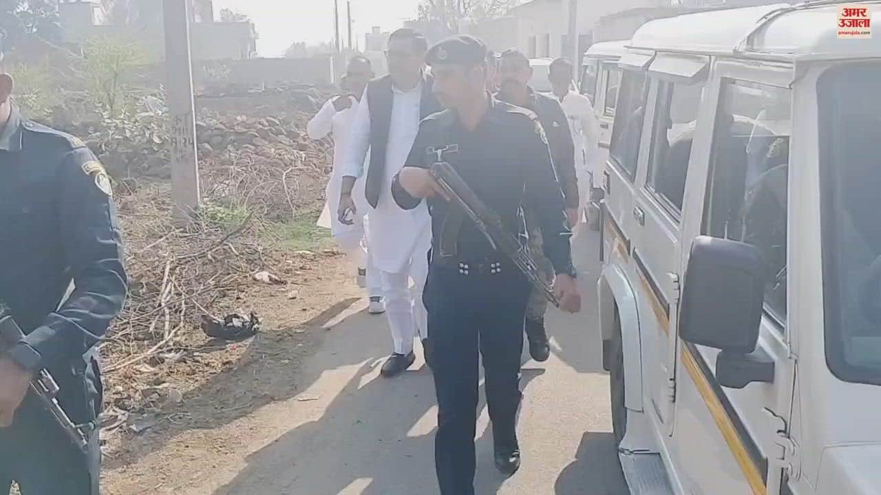 VIDEO : फतेहाबाद में मंत्री देवेंद्र बबली के कार्यक्रम जमकर हुआ बवाल