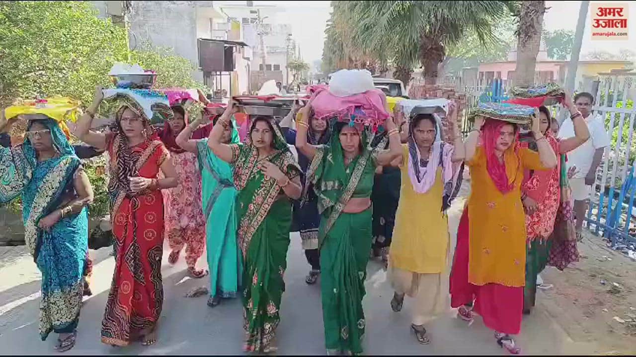 VIDEO : Women came out with chav of Chamunda Devi, Gajraula sing traditional songs and hymns