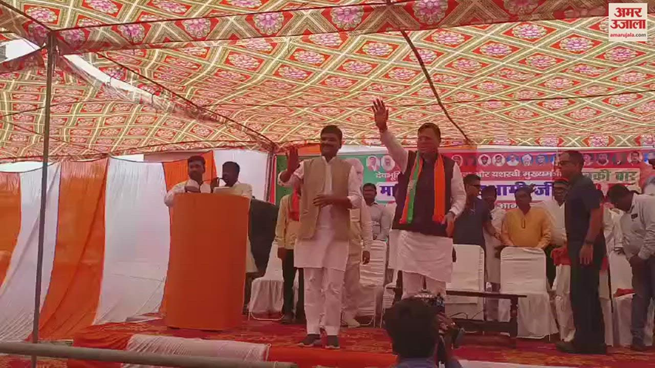 VIDEO : पीलीभीत में उत्तराखंड के मुख्यमंत्री की चुनावी सभा, सीएए का जिक्र कर बंगाली समाज को साधा