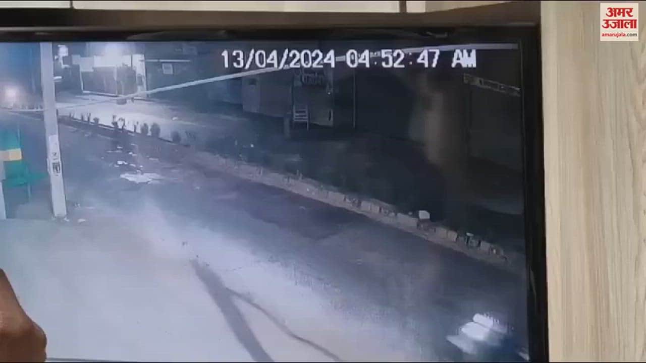 Two girls riding scooty going to Gurudwara in Sirsa were hit by speeding truck