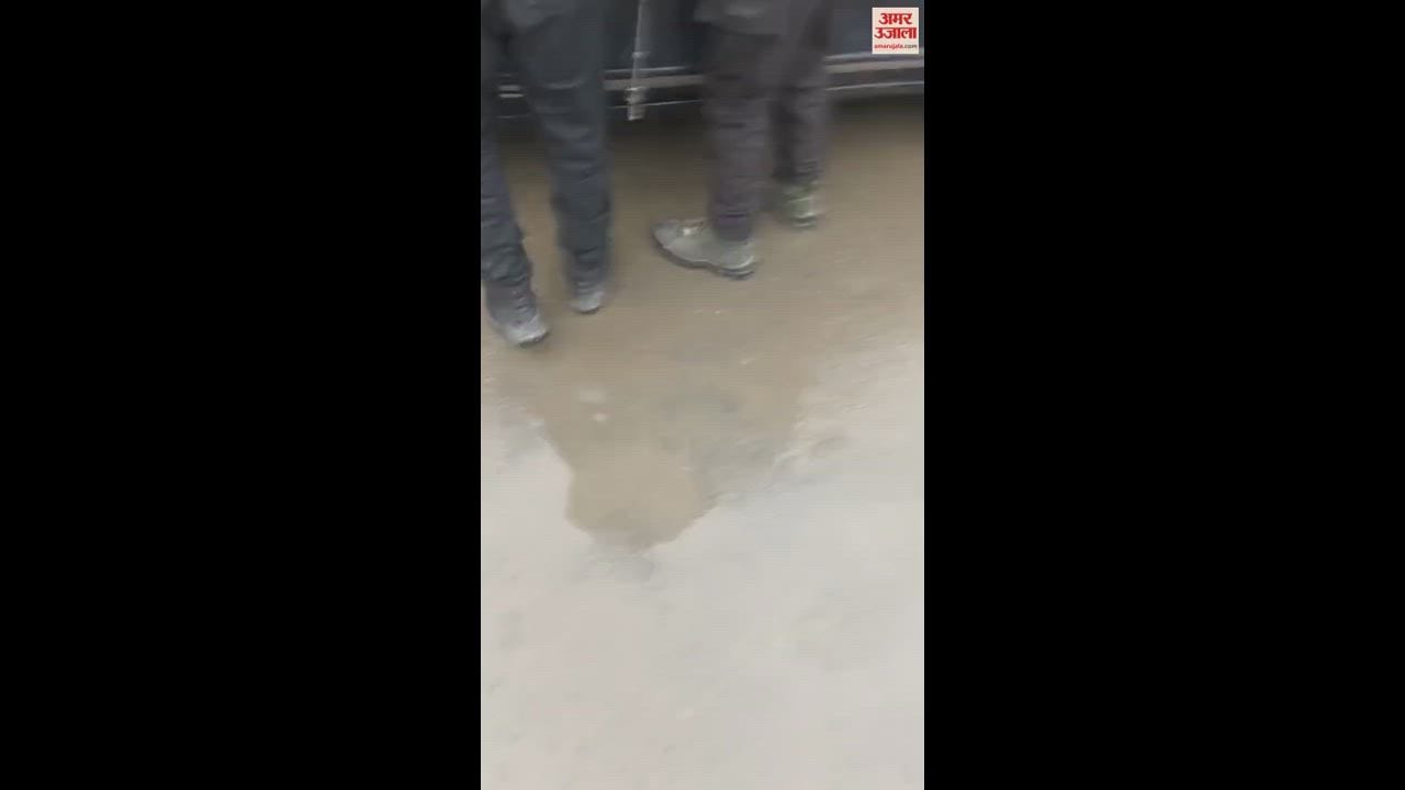 VIDEO : CRPF and police saved the life of the car driver by giving CPR