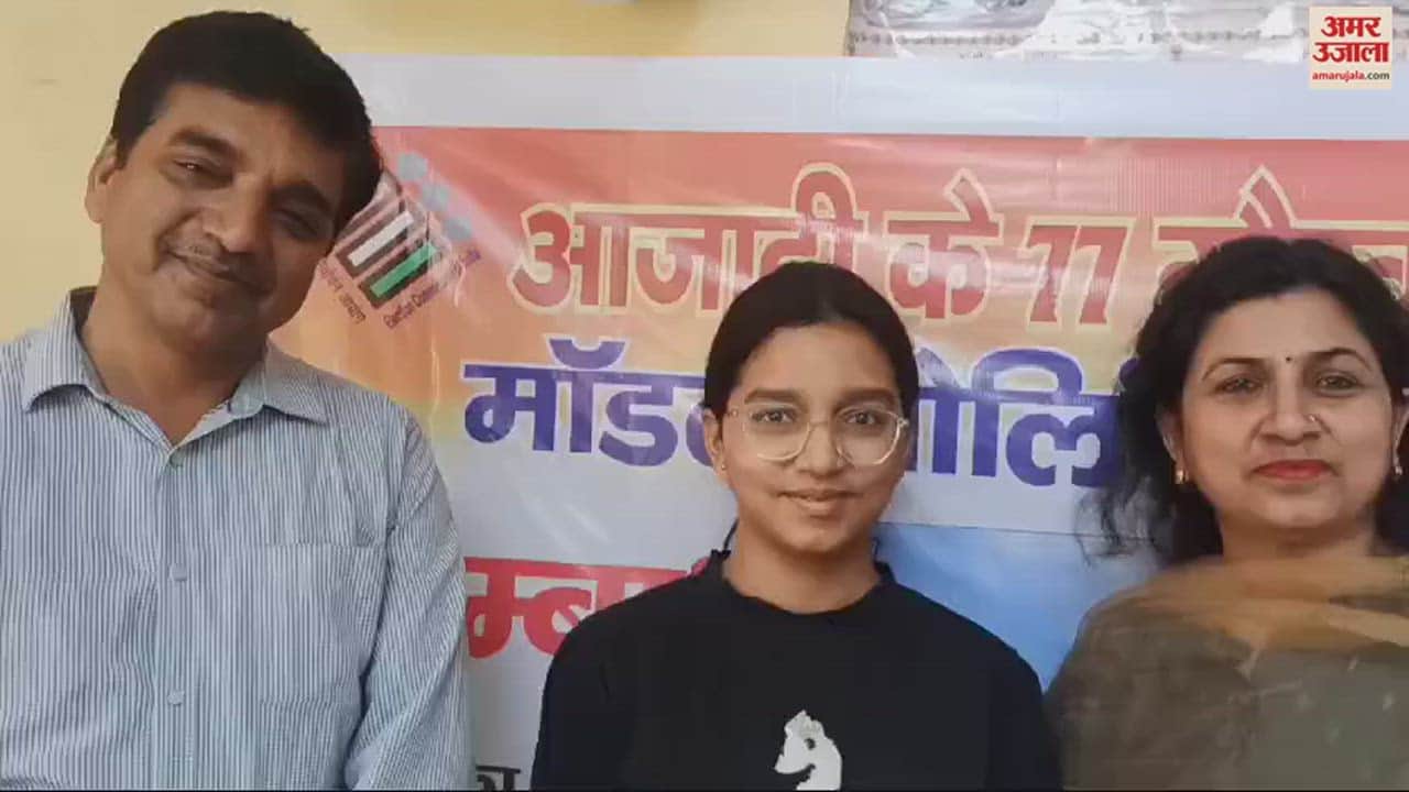 VIDEO : Voting continues with enthusiasm in Moradabad, youth excited about voting for the first time