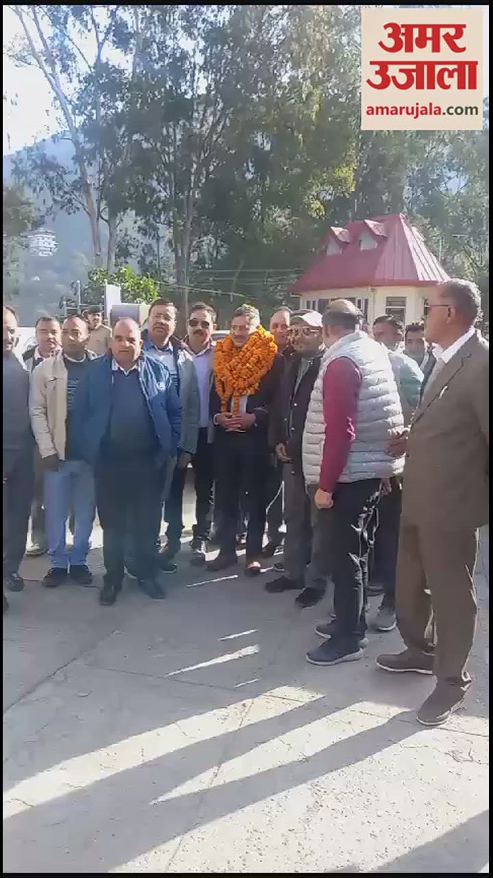 VIDEO : Minister Rajesh Dharmani, who reached his home district, got a warm welcome at every place.