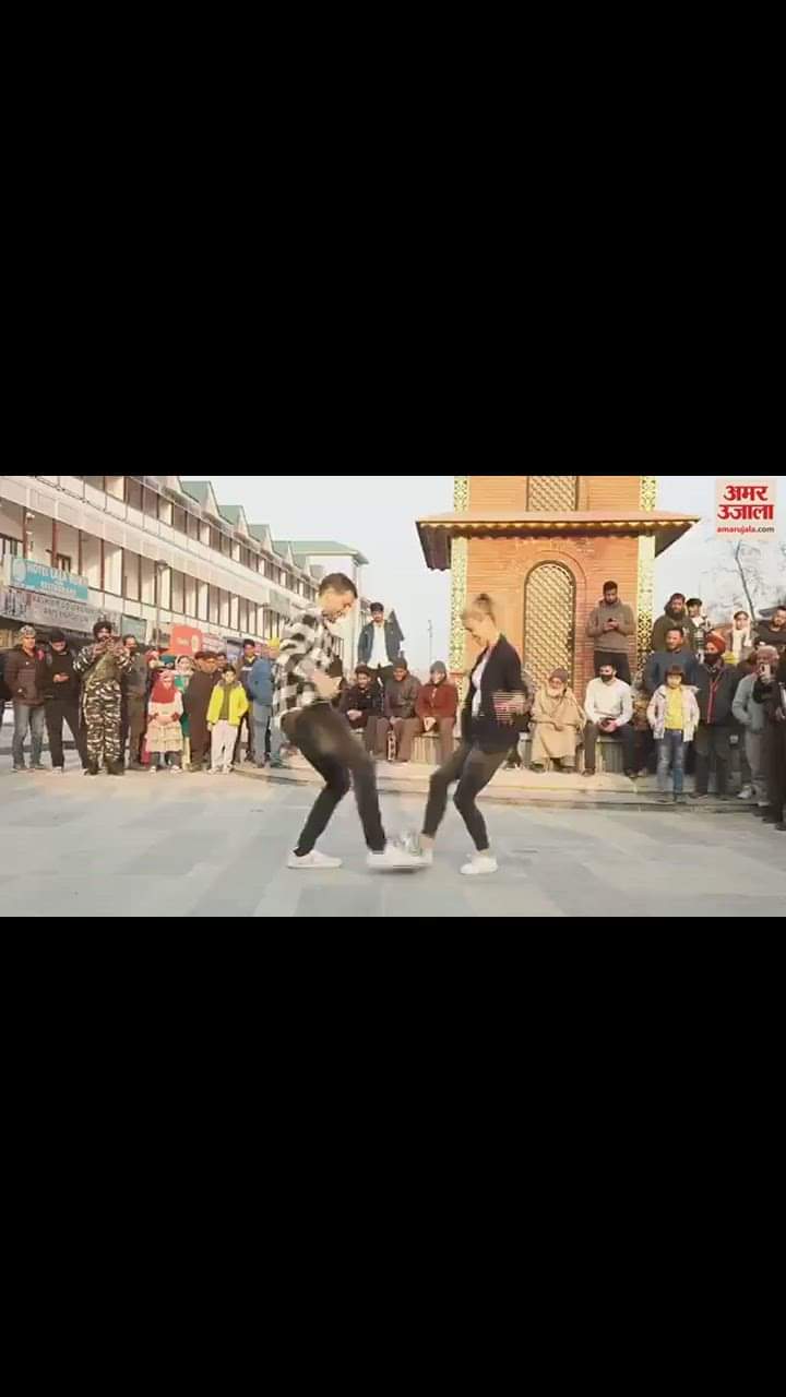 VIDEO : Patrick Bauer And Aguska Showcased Freestyle Footballer talent in srinagar kashmir