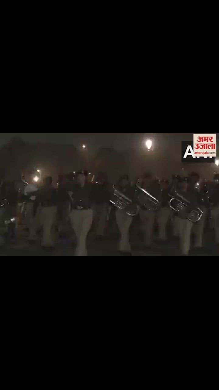 VIDEO : 75वें गणतंत्र दिवस की तैयारियां जोरों पर, दिल्ली में कड़ाके की ठंड में कर्तव्य पथ पर परेड की रिहर्सल