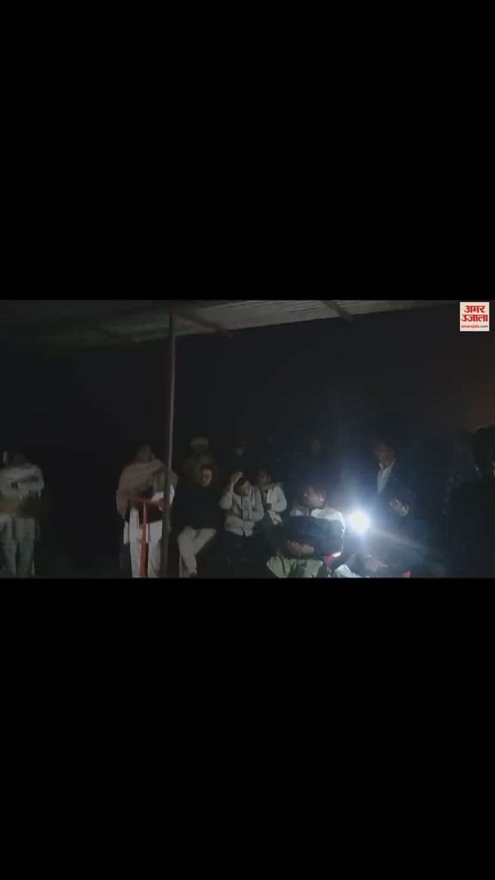 VIDEO : महेंद्रगढ़ में देर रात धरने पर पहुंचे डिप्टी सीएम, सेहलंग-बाघोत कट को लेकर दिया आश्वासन