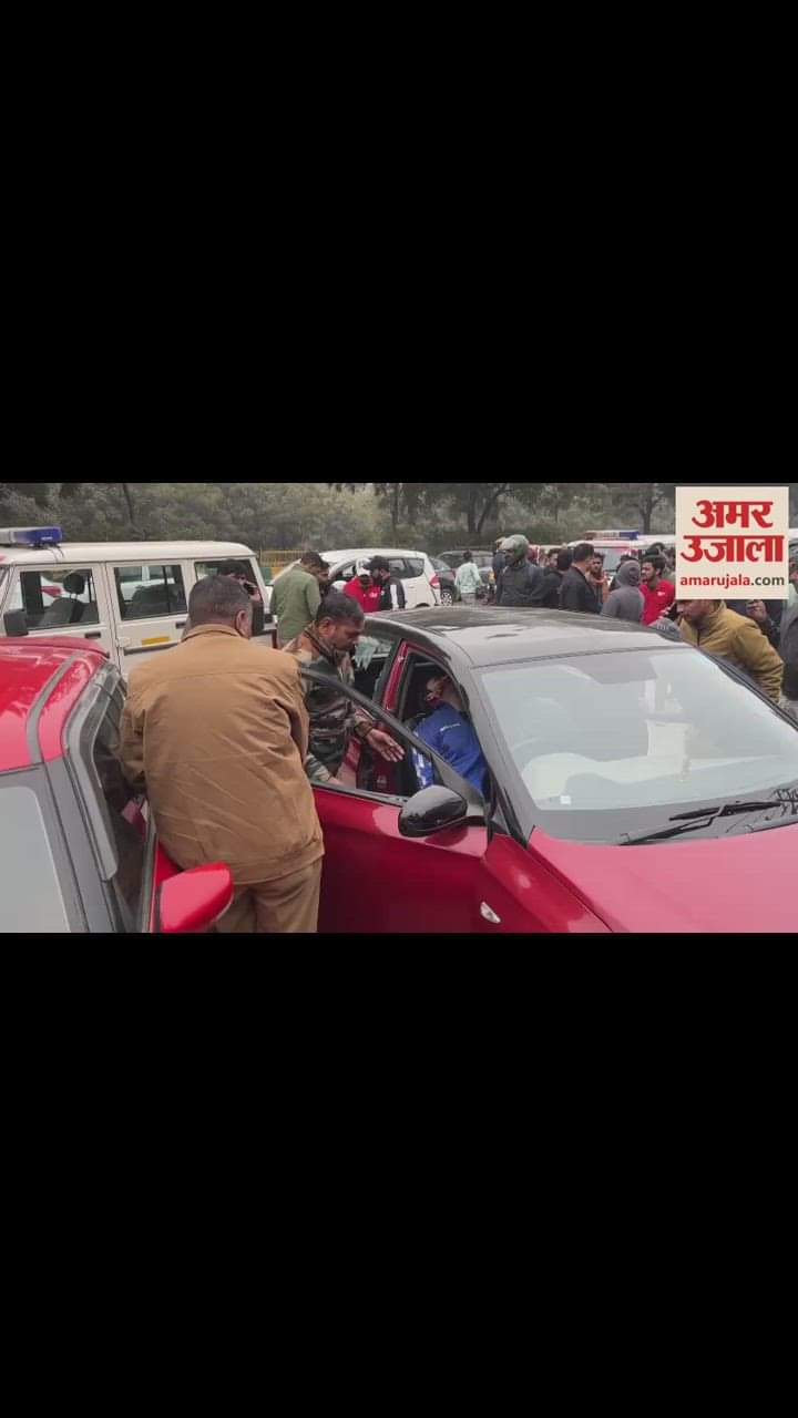 VIDEO : नोएडा में एयर इंडिया के क्रू मेंबर की गोली मारकर हत्या