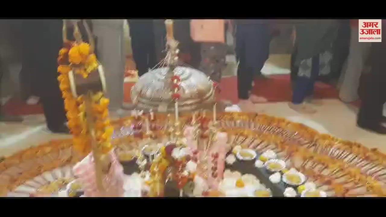 VIDEO : There was an echo of Jai Shri Ram from the streets of Buddhi Vihar to the line crossing.