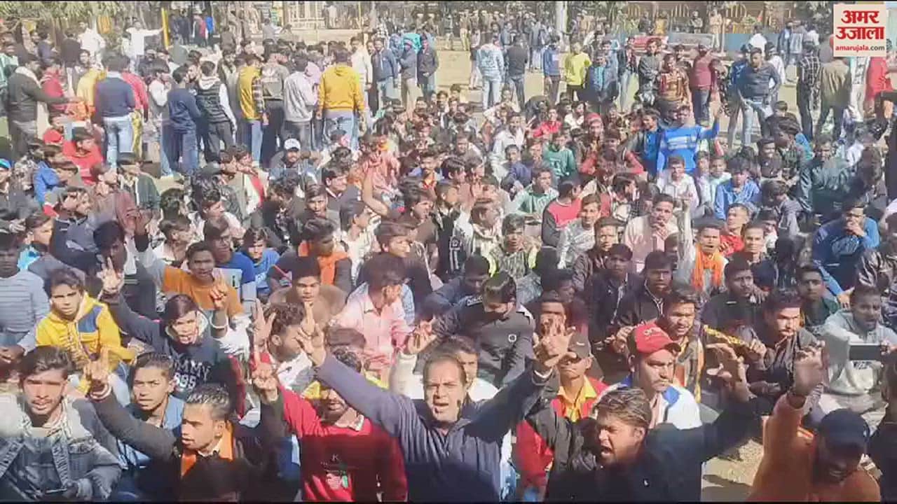 VIDEO : VHP Bajrang Dal leader jailed for cow slaughter in Moradabad, workers create ruckus