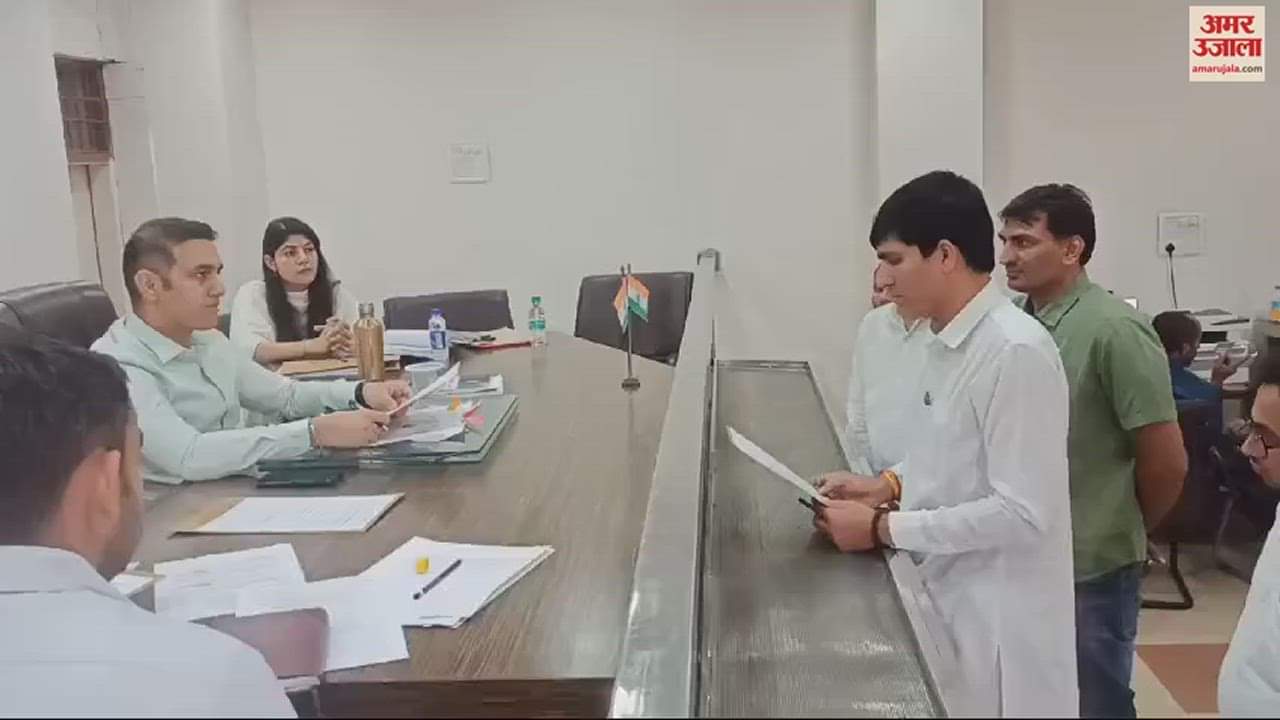 VIDEO : भारतीय आशा पार्टी के सुप्रीमो विशेष बामल ने दाखिल किया नामांकन