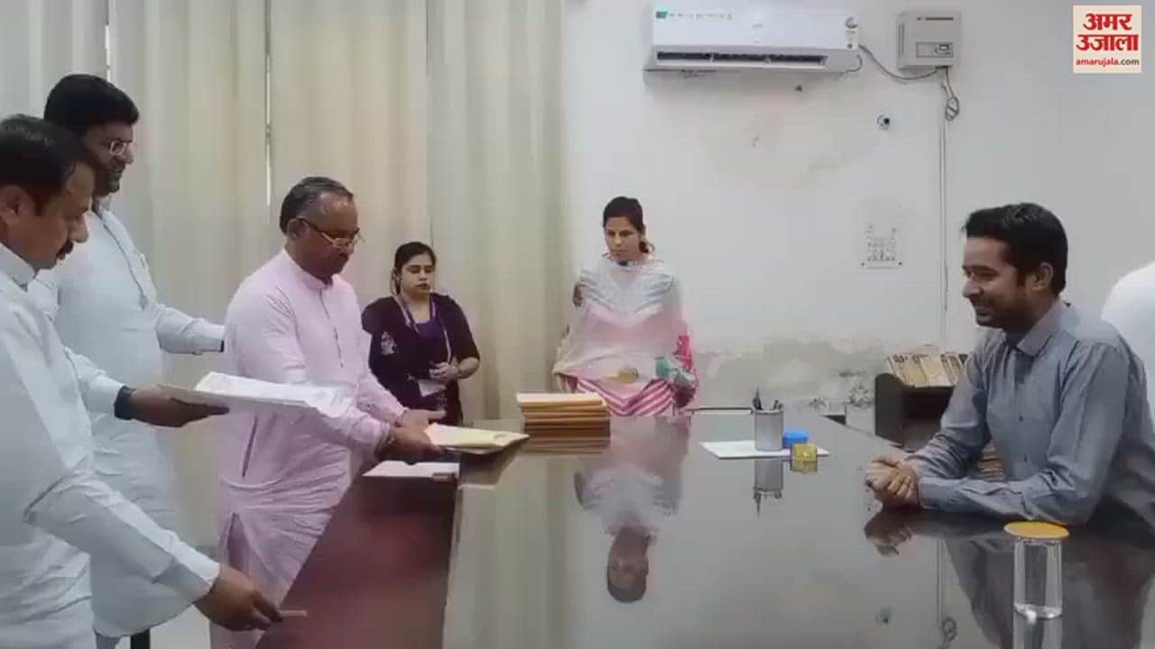 VIDEO : कुरुक्षेत्र लोकसभा से जेजेपी प्रत्याशी पालाराम सैनी ने भरा नामांकन, पूर्व उपमुख्यमंत्री दुष्यंत चौटाला रहे मौजूद