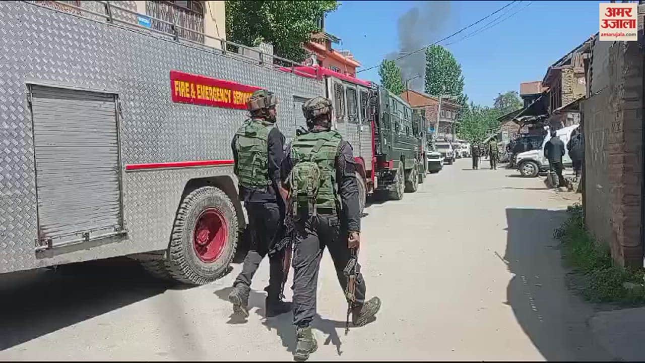 VIDEO : Two killed including top Lashkar terrorist commander Basit Dar in Kulgam