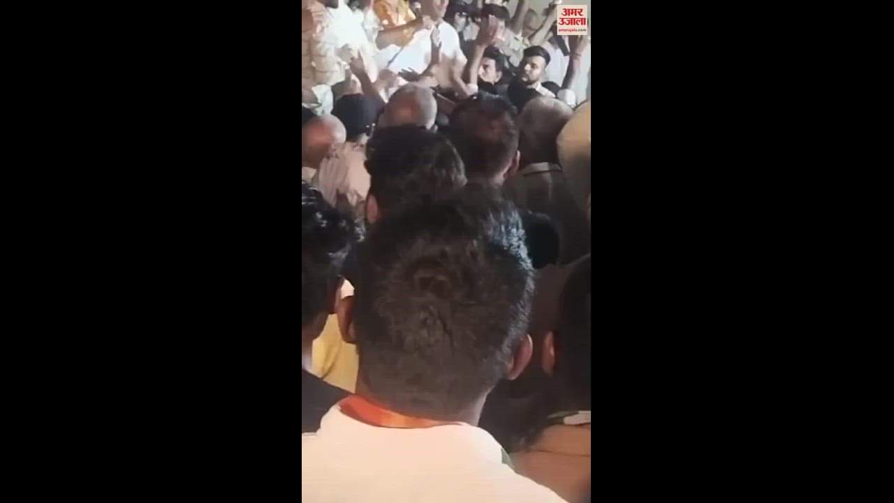VIDEO : भिवानी में कांग्रेस प्रत्याशी जयप्रकाश की सभा में भिड़े फौजी और रतेरा के समर्थक