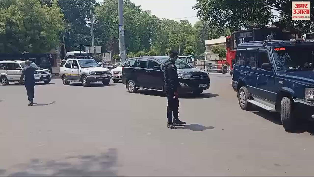 VIDEO : Lok Sabha Election PM modi Road show in varanasi 