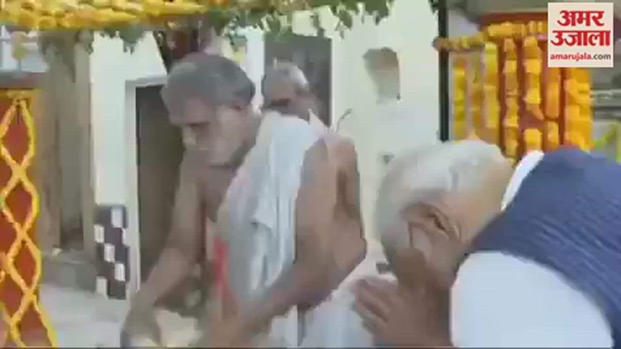 VIDEO : Lok Sabha Election PM Modi worship of sankat mochan mandir in varanasi