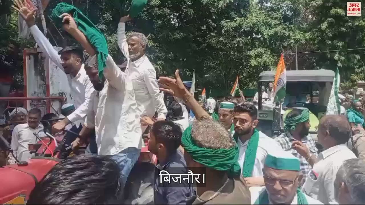 VIDEO : tractors involved in the Tiranga Yatra of Bhakiyu broke the barricading of Bijnor Police