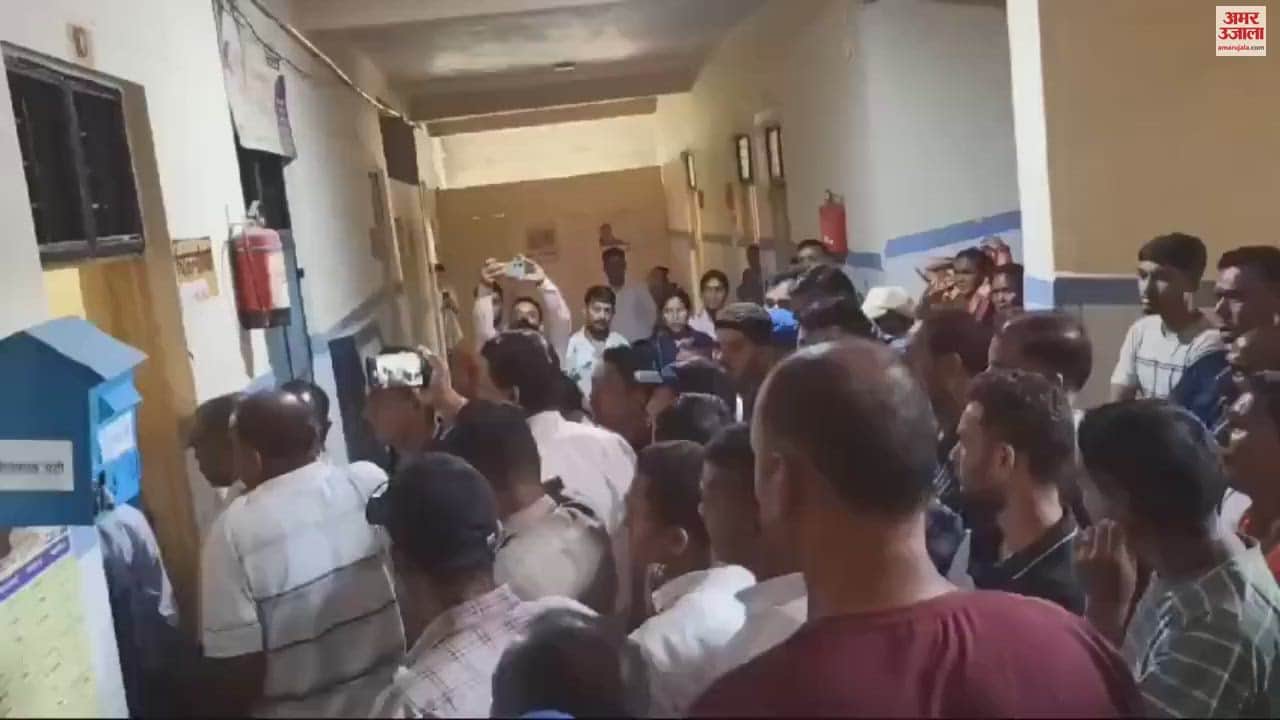 VIDEO : Trolley accident person died after falling from a trolley placed in the river tharali chamoli