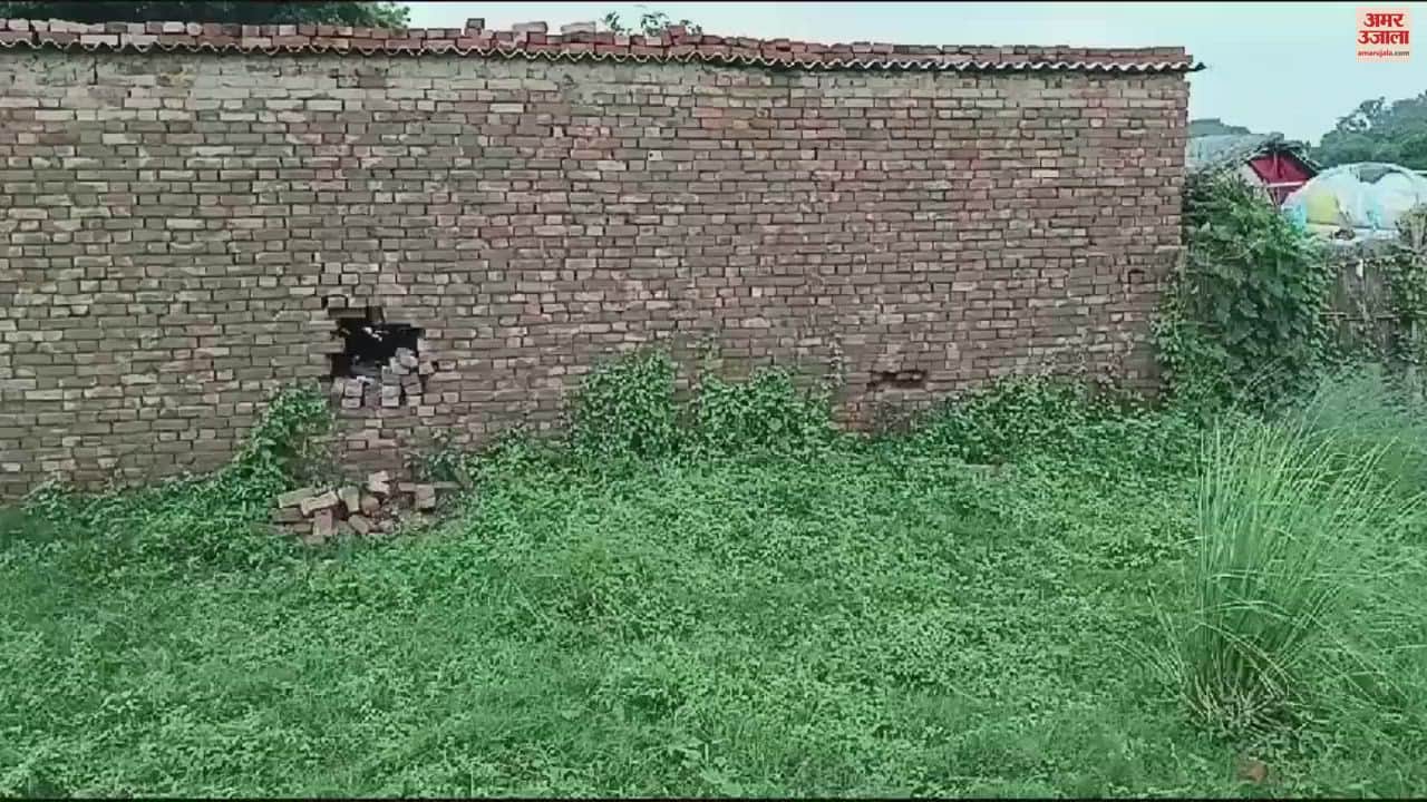 VIDEO : broke wall and fled with cash and jewellery in azamgarh woman filed a case