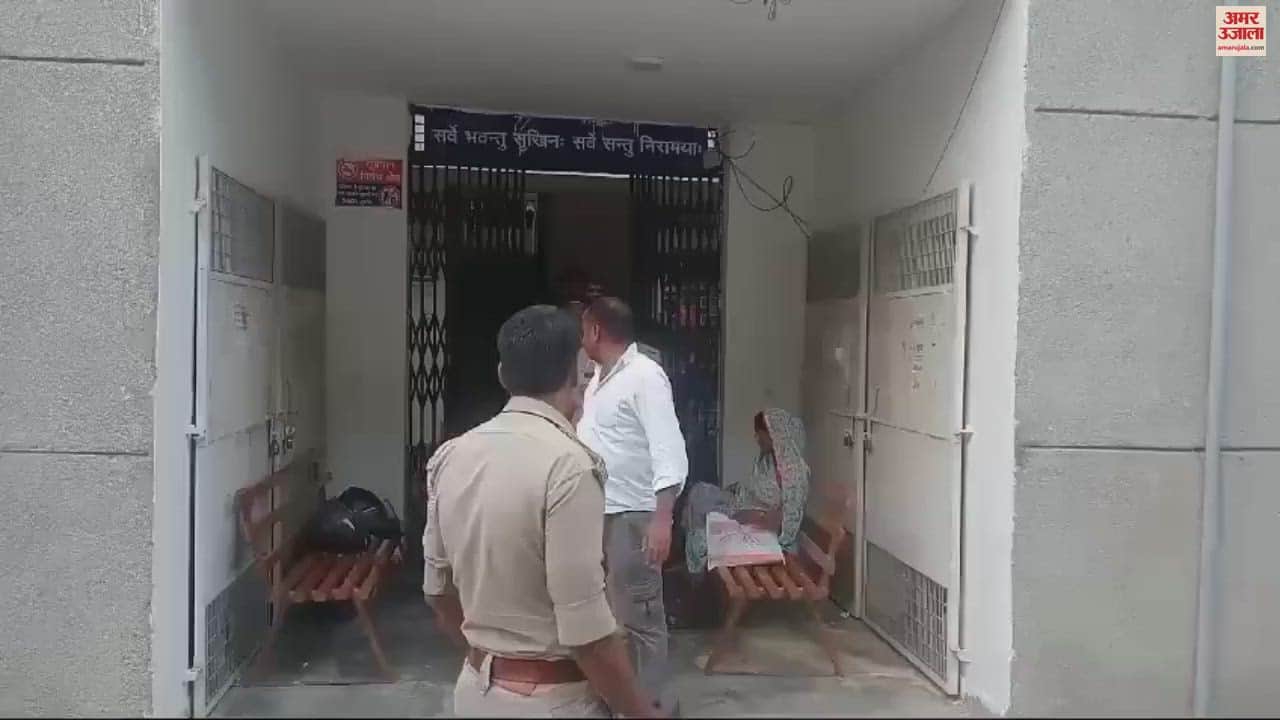 VIDEO : Woman complained about giving expired medicine drunk pharmacist arrested