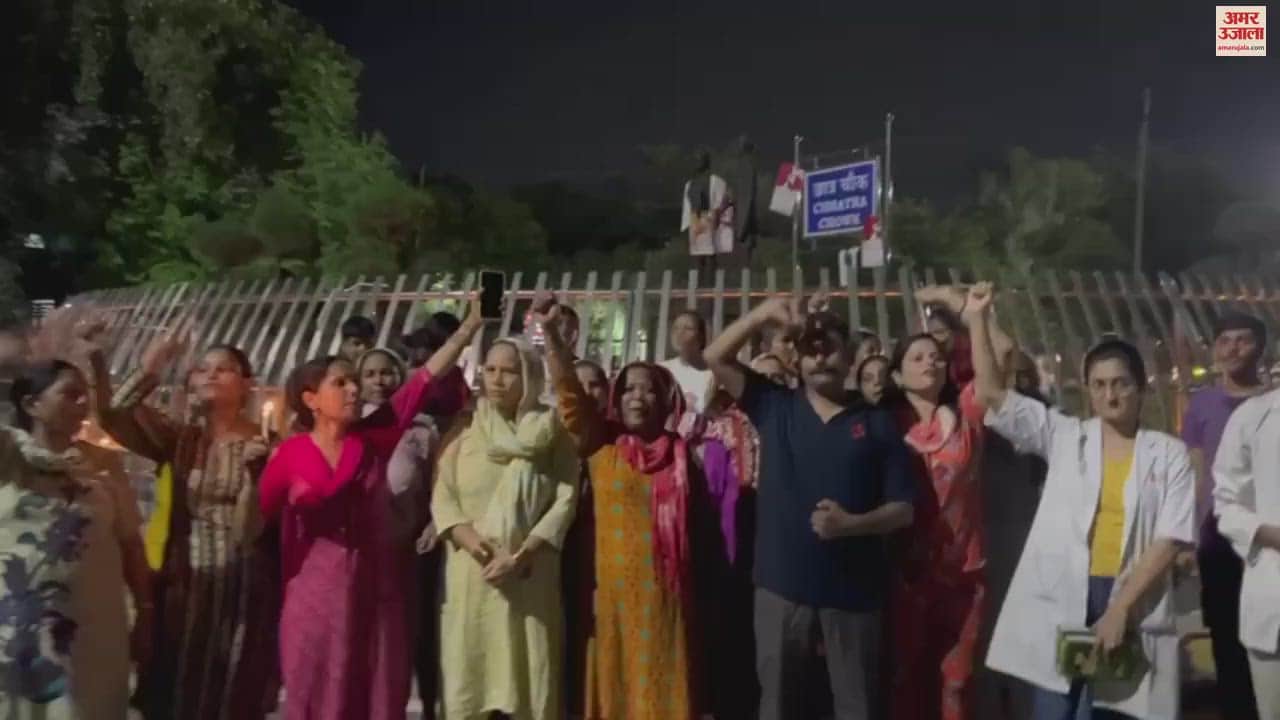 VIDEO : Non teaching staff of PGIMS in Rohtak took out candle march, demanding justice in Kolkata case