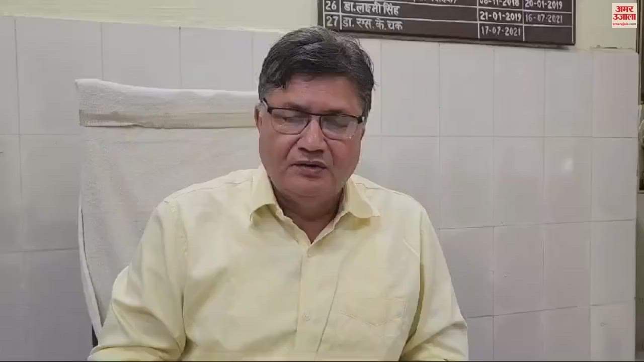 VIDEO : Doctors drink wine in  health center bhadohi video went viral CMO took action