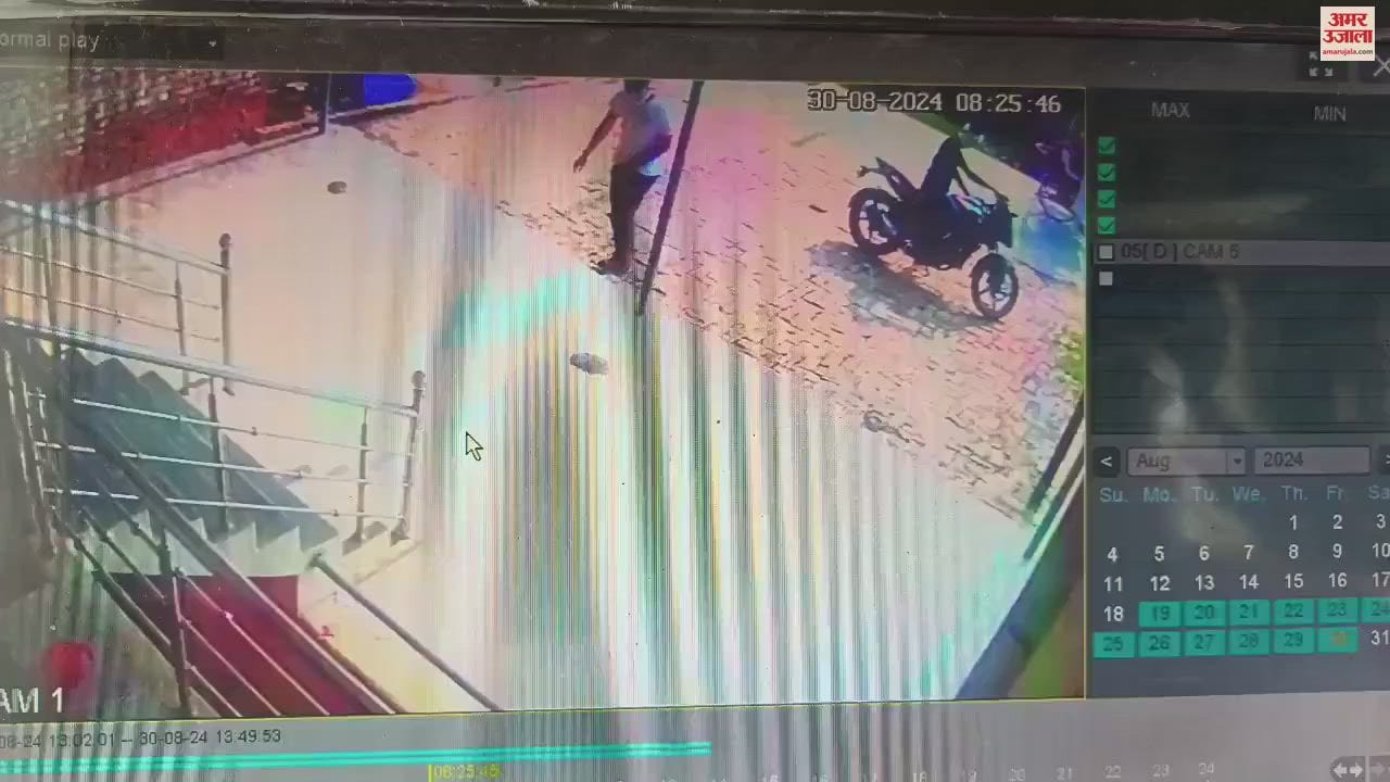 VIDEO : customer service center operator clashed miscreants in mirzapur caught one