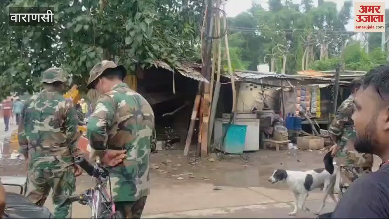 VIDEO : Municipal corporation ran bulldozer on illegal construction gave warning