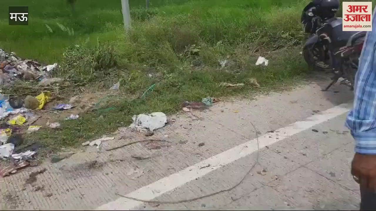 VIDEO : scuffle between municipality and NHAI employees over dumping of garbage on side of four-lane