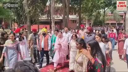 VIDEO : CM Bhagwant Mann wife reached Teej festival organized at Ludhiana Government College