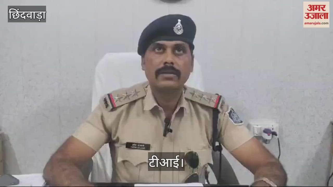 Chhindwara accused of murder and robbery was committing theft after being released from parole police caught