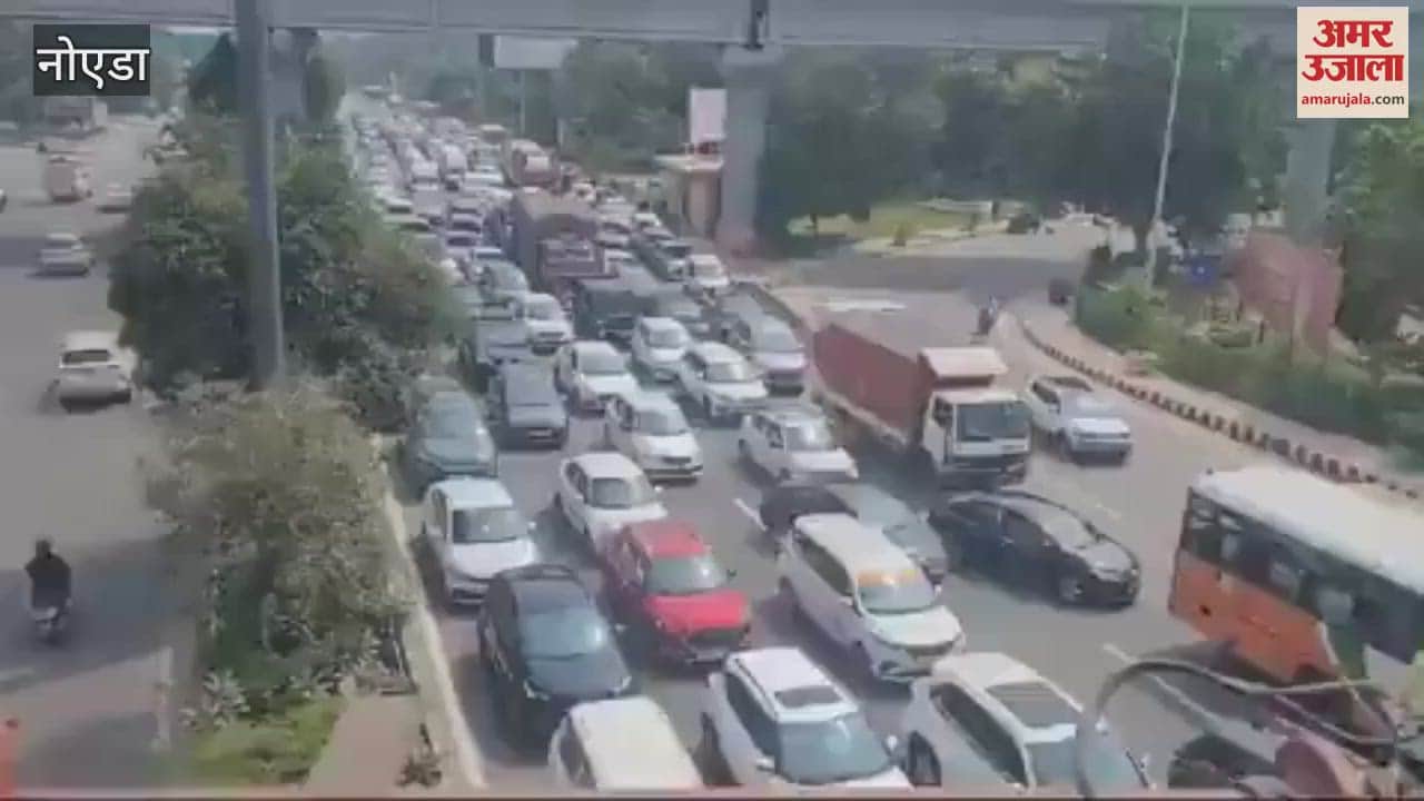 VIDEO : Five kilometer long traffic jam on Noida-Delhi link road