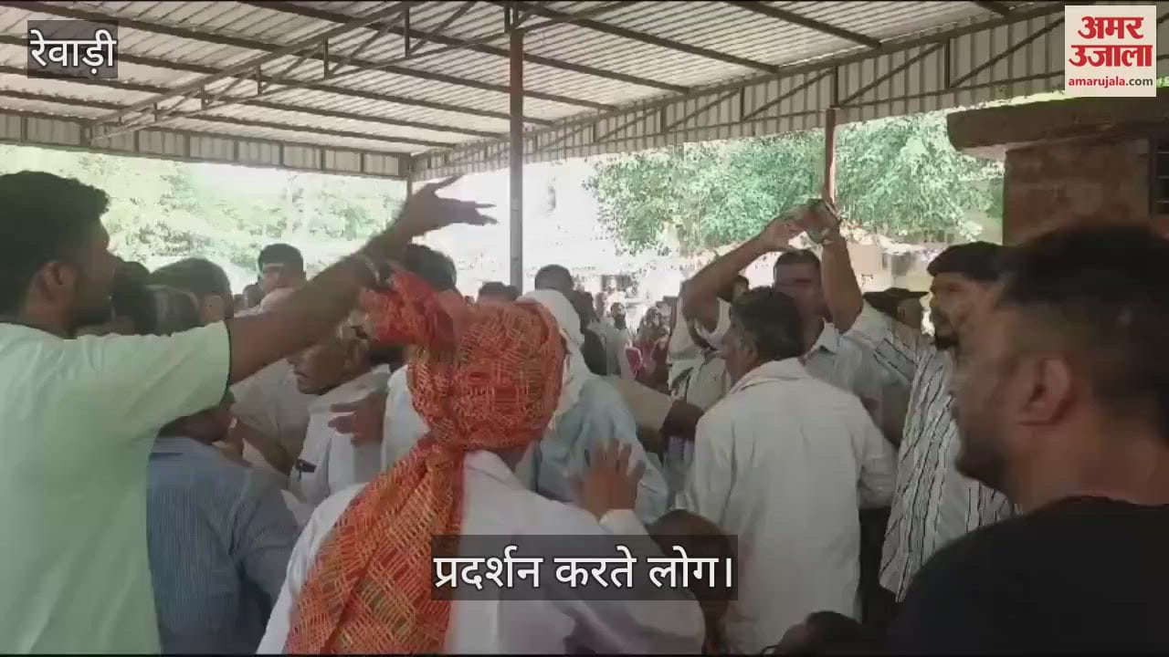 VIDEO : रेवाड़ी में कांग्रेस प्रत्याशी चिरंजीव राव से युवकों ने विकास को लेकर पूछे सवाल