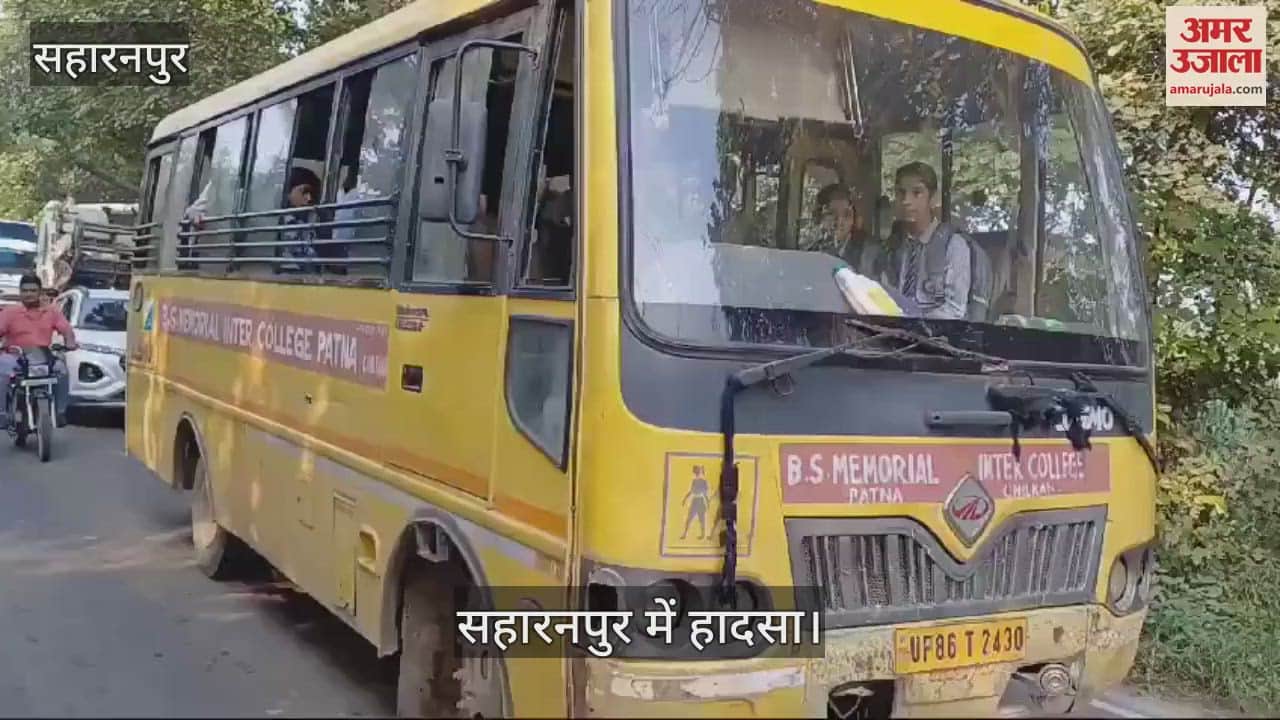 VIDEO : Dumper collided with a pole in Saharanpur, road jammed for half an hour