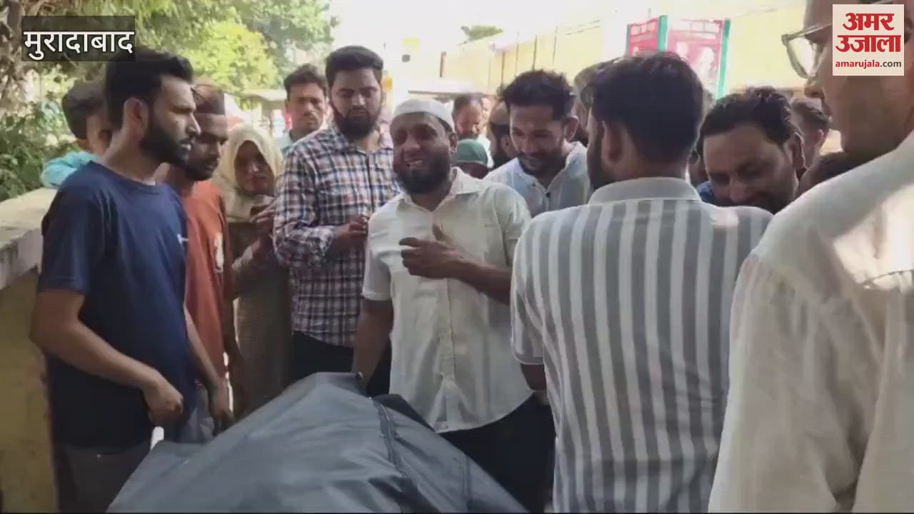 VIDEO : Roadways hit tractor-trolley, youth died in road accident, bus went into pit