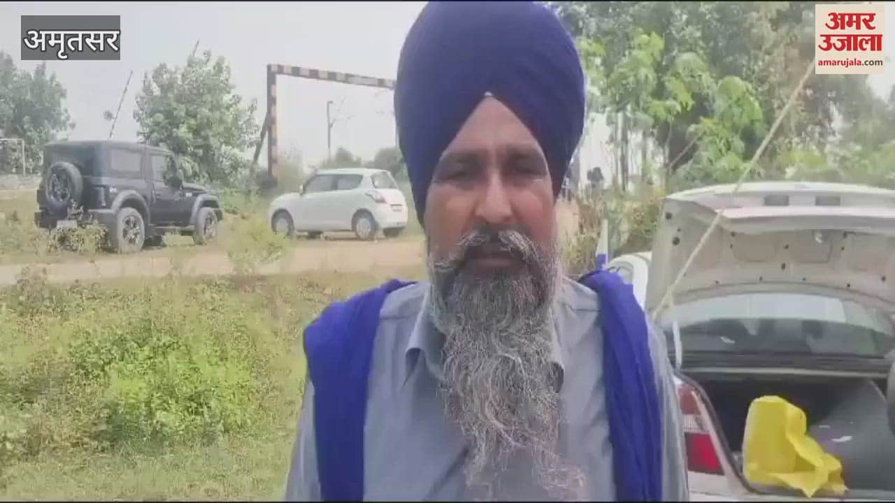 VIDEO : Kisan Mazdoor Sangharsh Committee protest Amritsar-Delhi rail track in Devidaspura