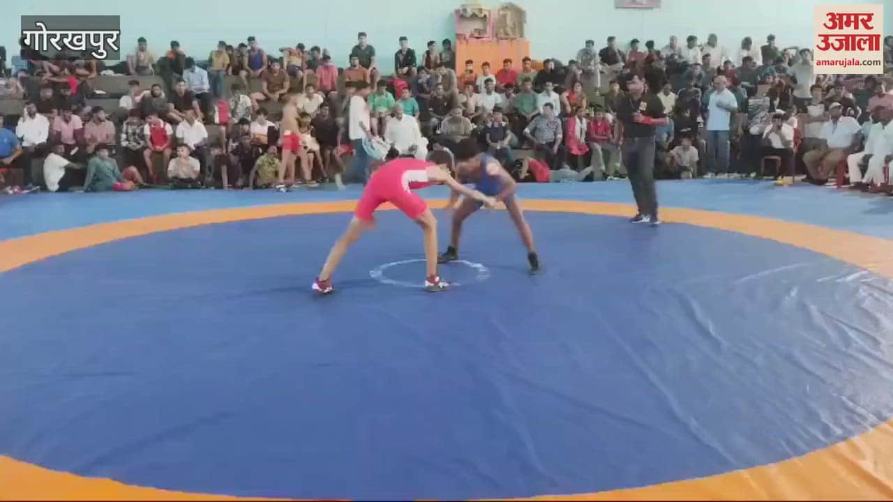 VIDEO : The participants tried their tricks in the wrestling competition on the second day in Gorakhpur.