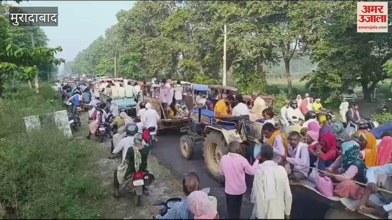 VIDEO : Devotees gathered for Ganga bath, traffic jam on Gajraula road
