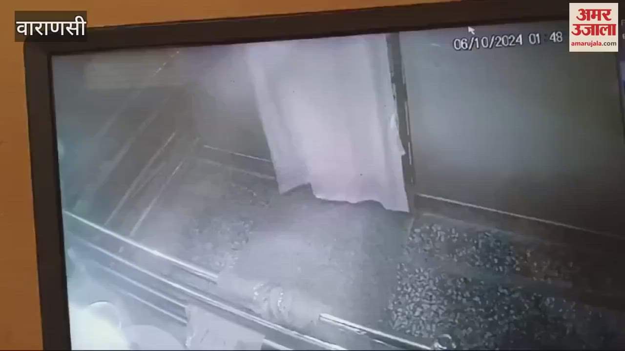 VIDEO : many lakh stolen from Durga temple in varanasi thieves donation box and crown devotees shocked