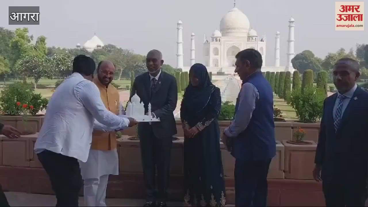 VIDEO : मालदीव के राष्ट्रपति डॉ. मोहम्मद मुइज्जू  को कैबिनेट मंत्री ने दिया खास उपहार