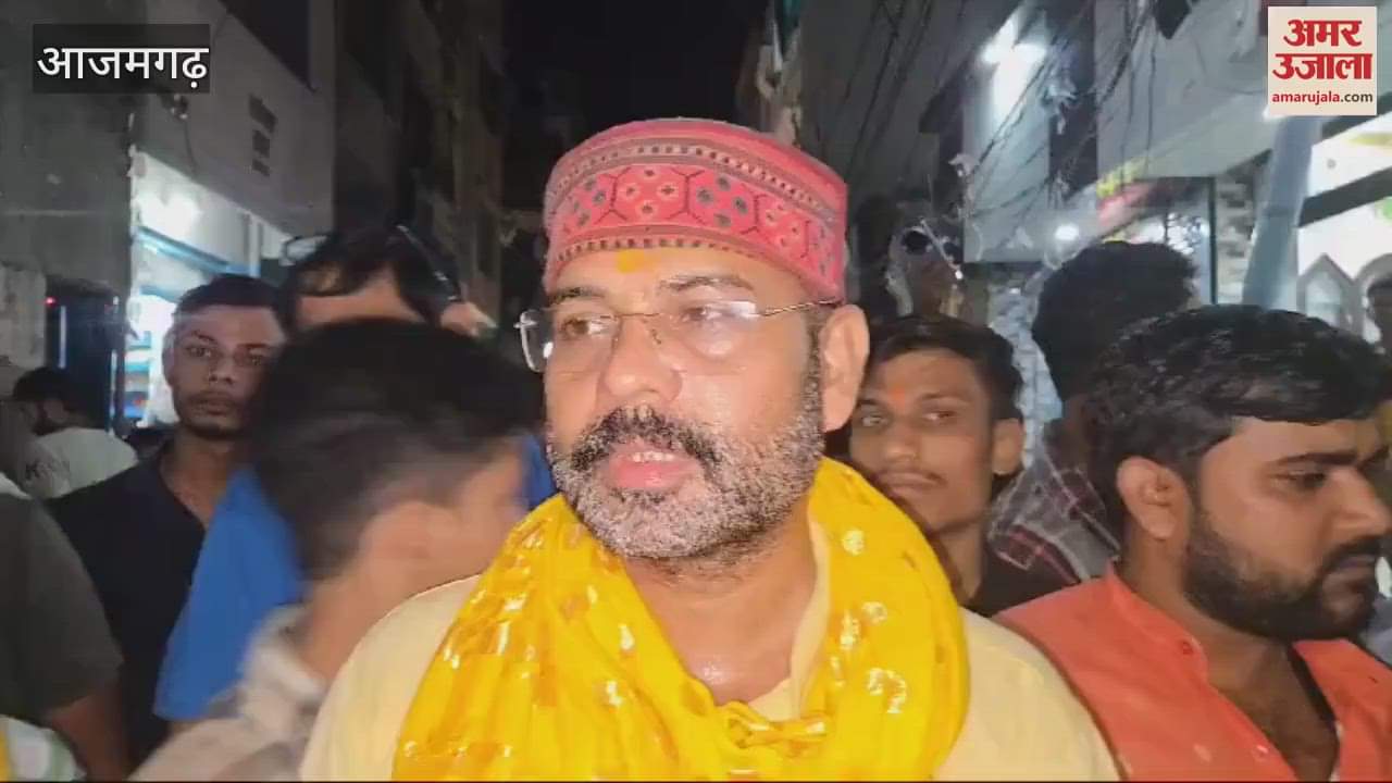 VIDEO : Puja committees expressed displeasure attitude police inspector closed doors lights of idols in azamgarh