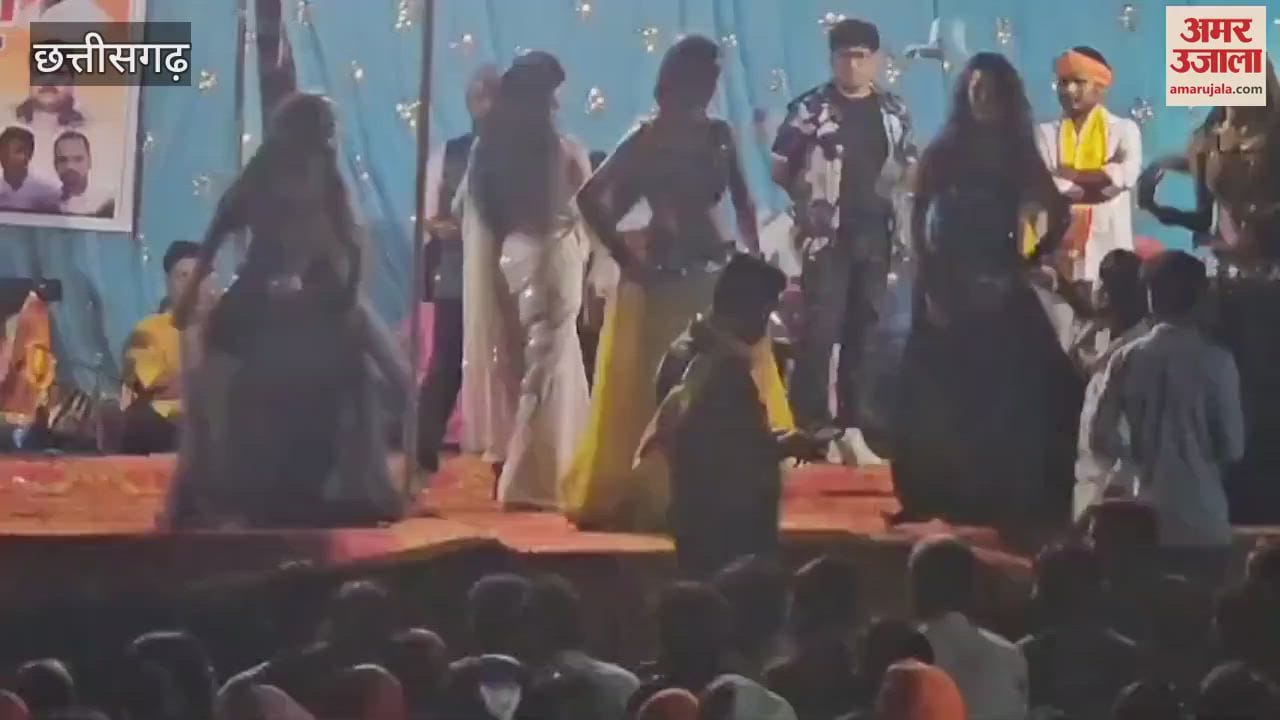 VIDEO : कोरिया में नवरात्रि में जगराता के नाम पर फूहड़ डांस, महिला डांसरों ने अश्लील गानों पर लगाए ठुमके