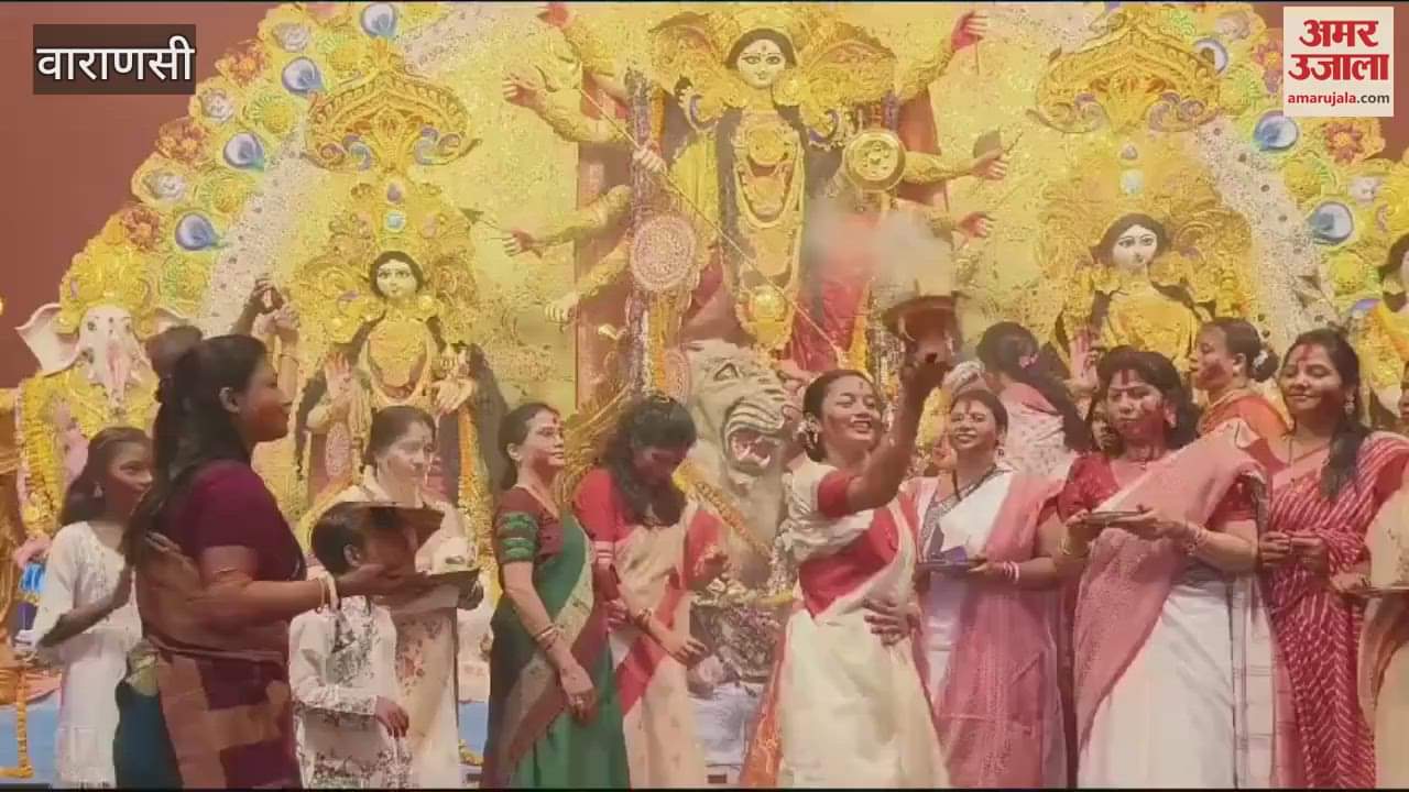 VIDEO : Sindoor played before departure of Devi Maa event was completed with rituals