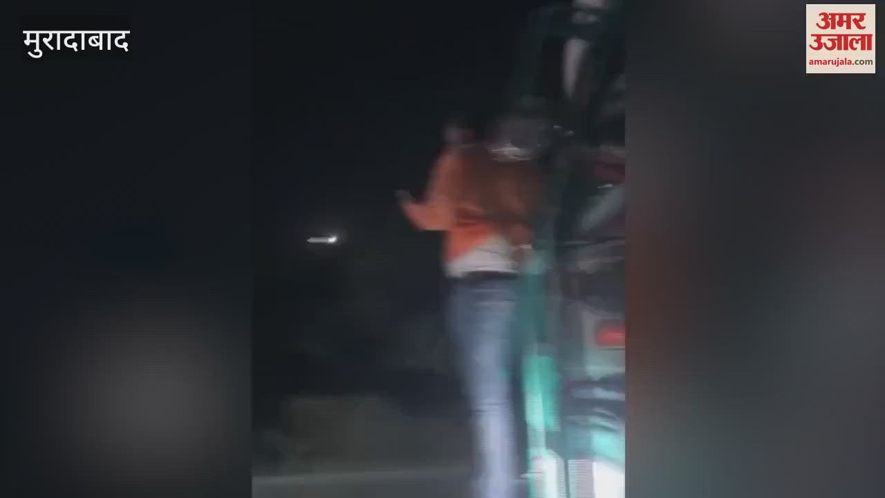 VIDEO : Attempt to crush RSS leader, truck driver carried him hanging on bonnet for four km