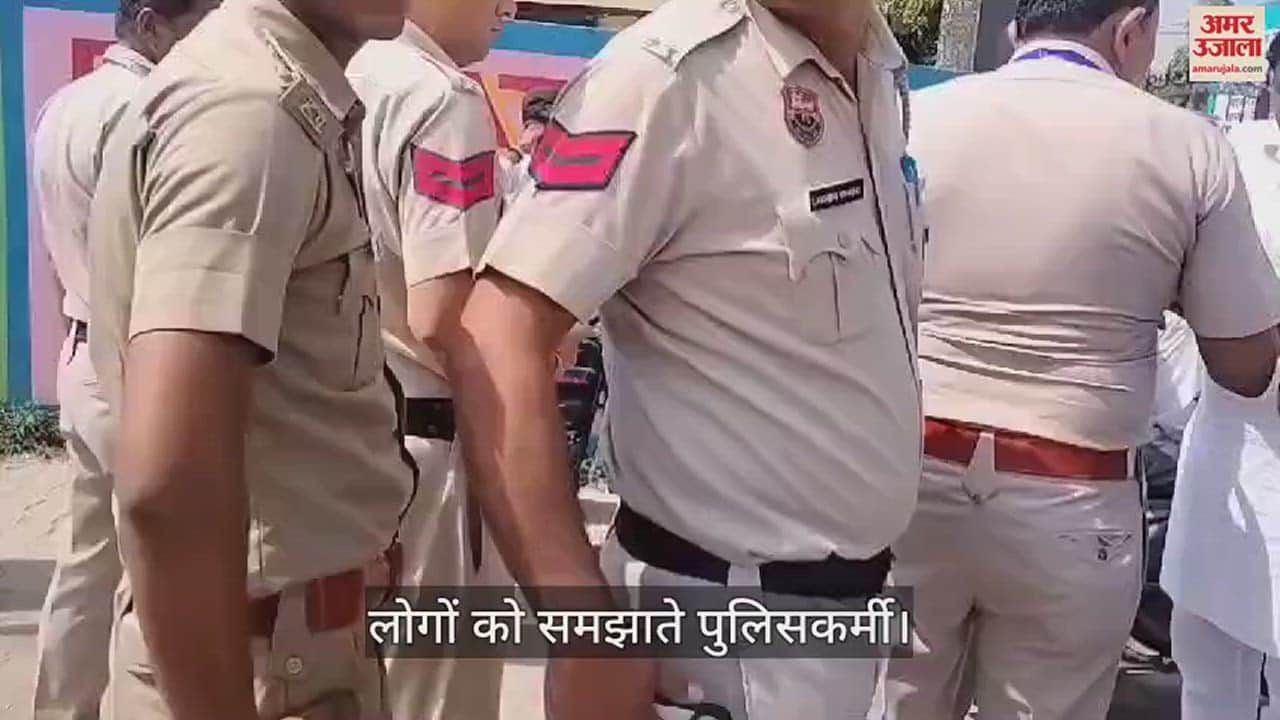 Workers of two parties clashed outside a polling booth in Ambala's Mahmoodpur village